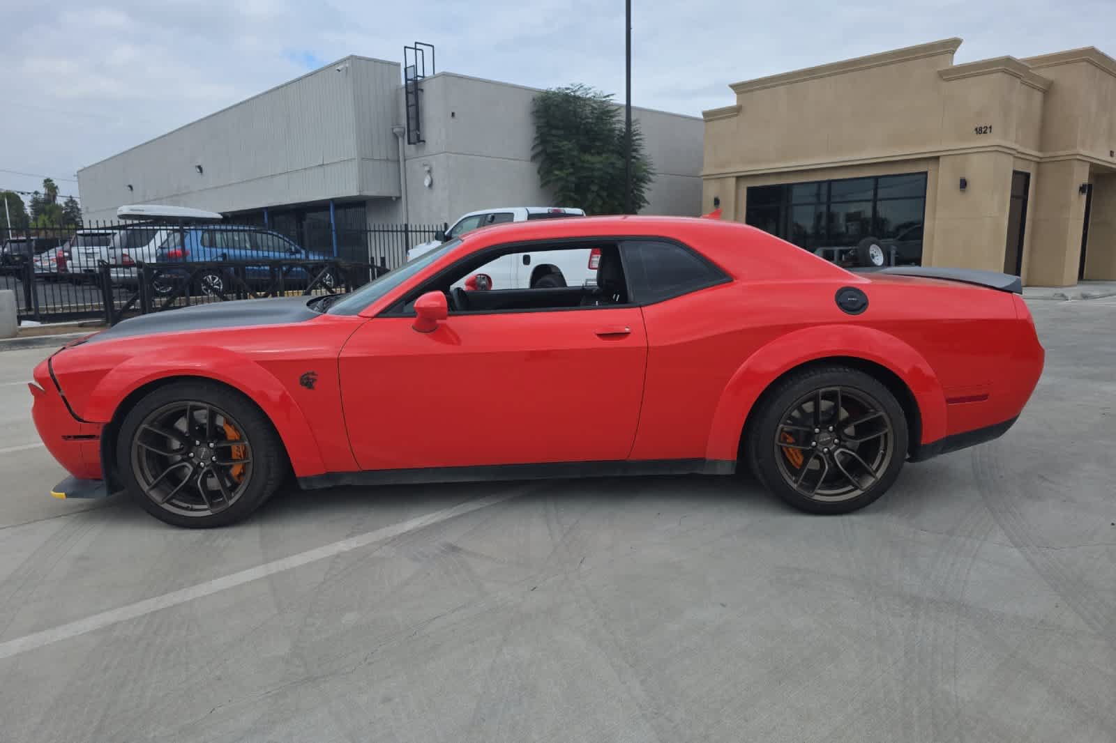 Used 2022 Dodge Challenger SRT Hellcat RWD image 5