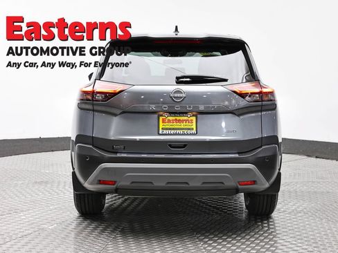 Used 2023 Nissan Rogue S AWD/4WD image 6