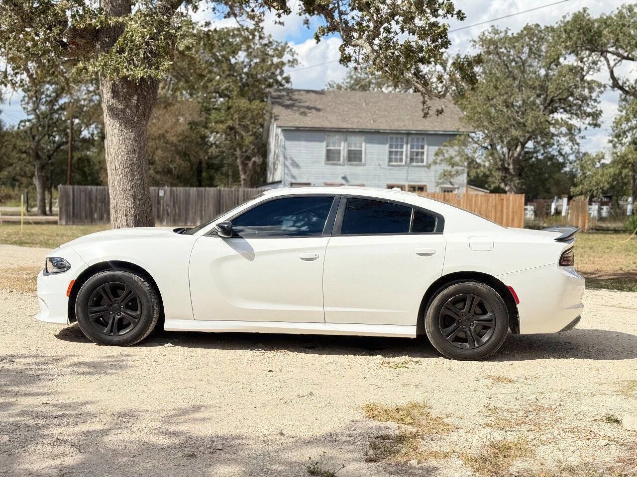 Used 2022 Dodge Charger SXT RWD image 6