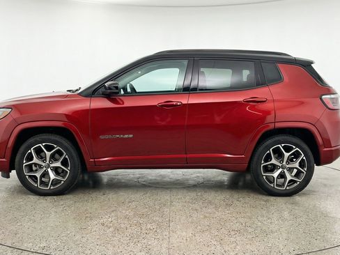 Used 2025 Jeep Compass Limited AWD/4WD image 5