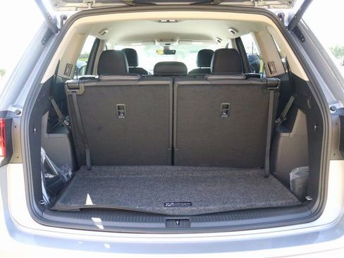 New 2026 Volkswagen Atlas SE image 30