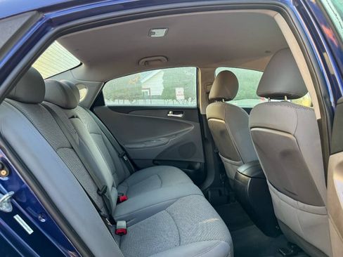 Used 2011 Hyundai Sonata GLS FWD image 9