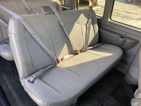 Used 2017 Chevrolet Express 2500 LS image 26