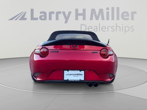 Used 2016 MAZDA MX-5 Miata Sport RWD image 4