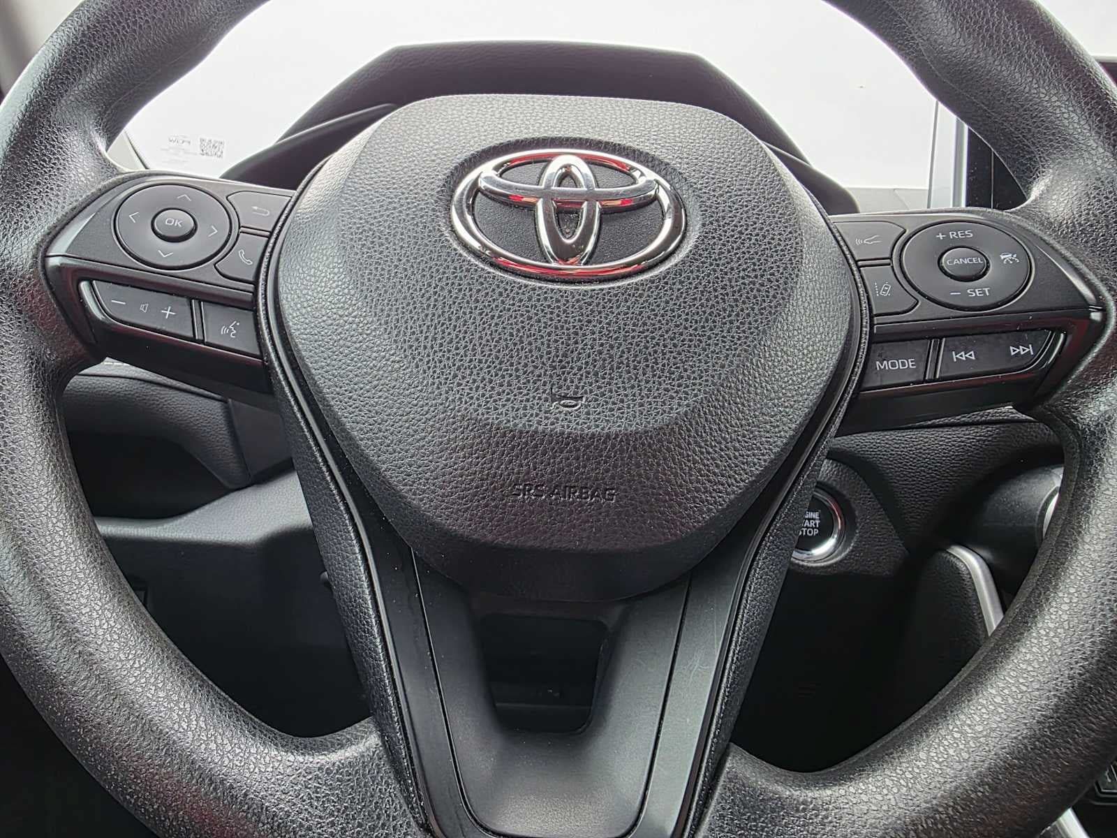Used 2023 Toyota RAV4 XLE FWD image 23