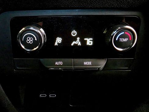 Used 2026 Chevrolet Traverse LT AWD/4WD image 64