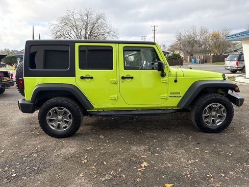 Used 2017 Jeep Wrangler Unlimited Sport w/ Max Tow Package image 6
