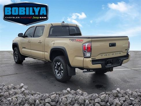 Used 2020 Toyota Tacoma TRD Off-Road image 4