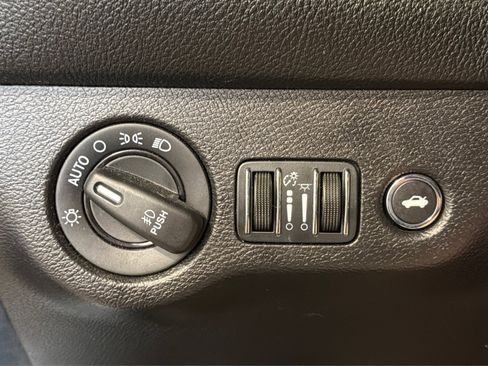 Used 2016 Dodge Challenger SXT Plus RWD image 20