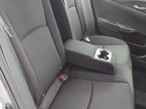 Used 2017 Honda Civic EX-T image 9