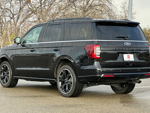 Used 2023 Ford Expedition Limited image 6