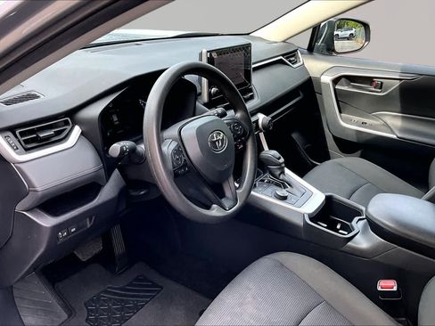 Certified 2025 Toyota RAV4 LE AWD/4WD image 18