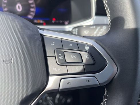 New 2026 Volkswagen Taos SE image 29