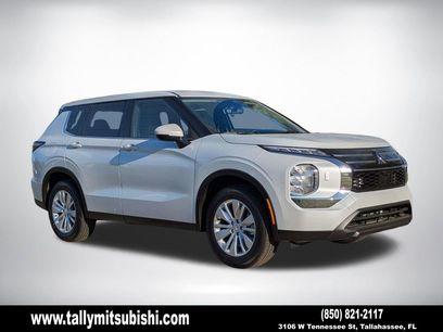 New 2026 Mitsubishi Outlander ES