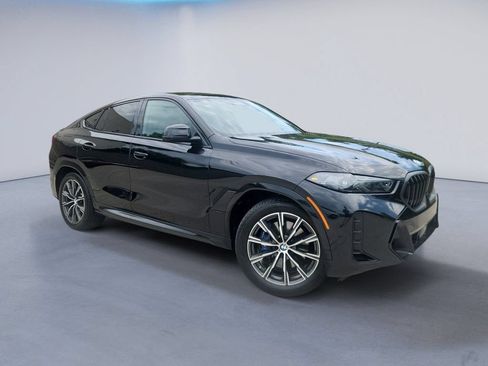 Used 2026 BMW X6 xDrive40i AWD/4WD image 2