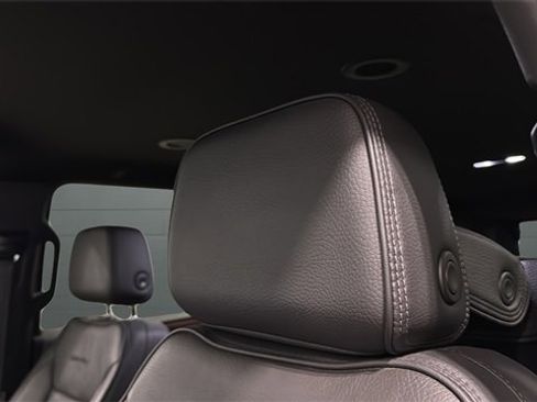 Used 2025 GMC Yukon XL Denali image 23