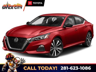 Used 2019 Nissan Altima 2.5 SR w/ SR Premium Package