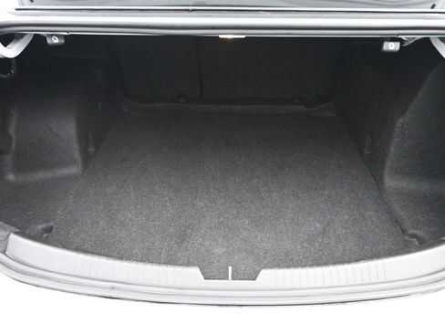 Used 2023 Chevrolet Malibu LT image 14