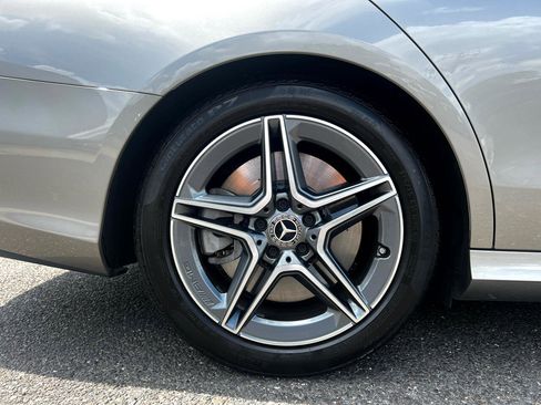 Used 2023 Mercedes-Benz E 450 4MATIC Sedan image 29