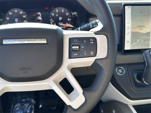 Used 2025 Land Rover Defender 110 S image 16