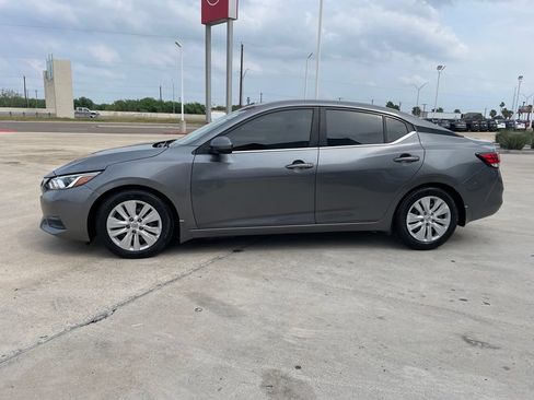 Certified 2022 Nissan Sentra S FWD image 4