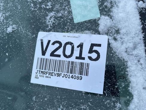 Used 2015 Toyota RAV4 XLE image 3