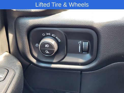 New 2025 RAM 2500 Tradesman image 23