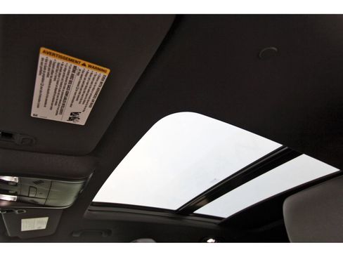 Used 2023 Chevrolet Blazer RS w/ Enhanced Convenience Package image 32