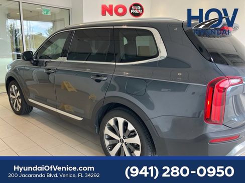 Used 2022 Kia Telluride EX w/ EX Premium Package FWD image 4
