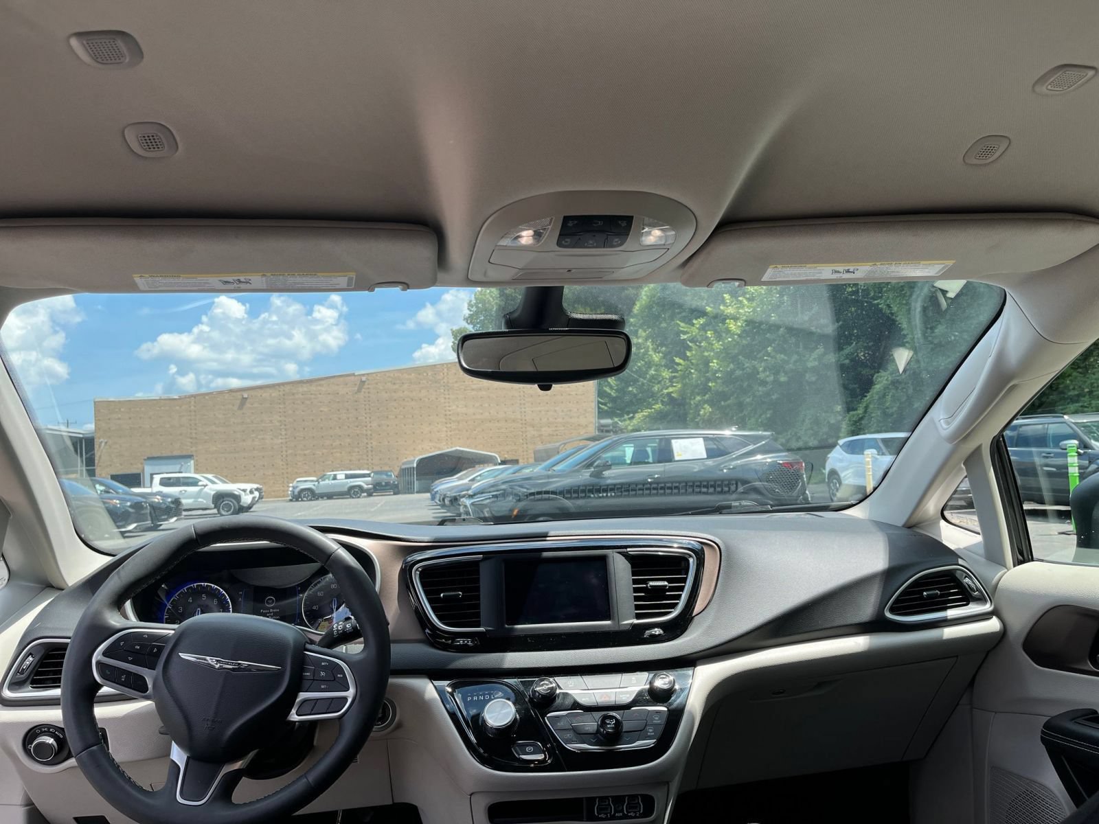 Used 2024 Chrysler Voyager LX FWD image 39