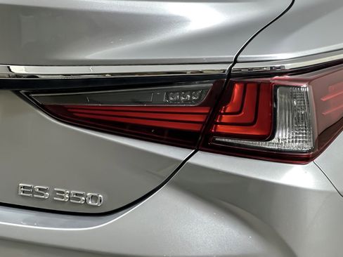 Used 2024 Lexus ES 350 ES 350 FWD image 25