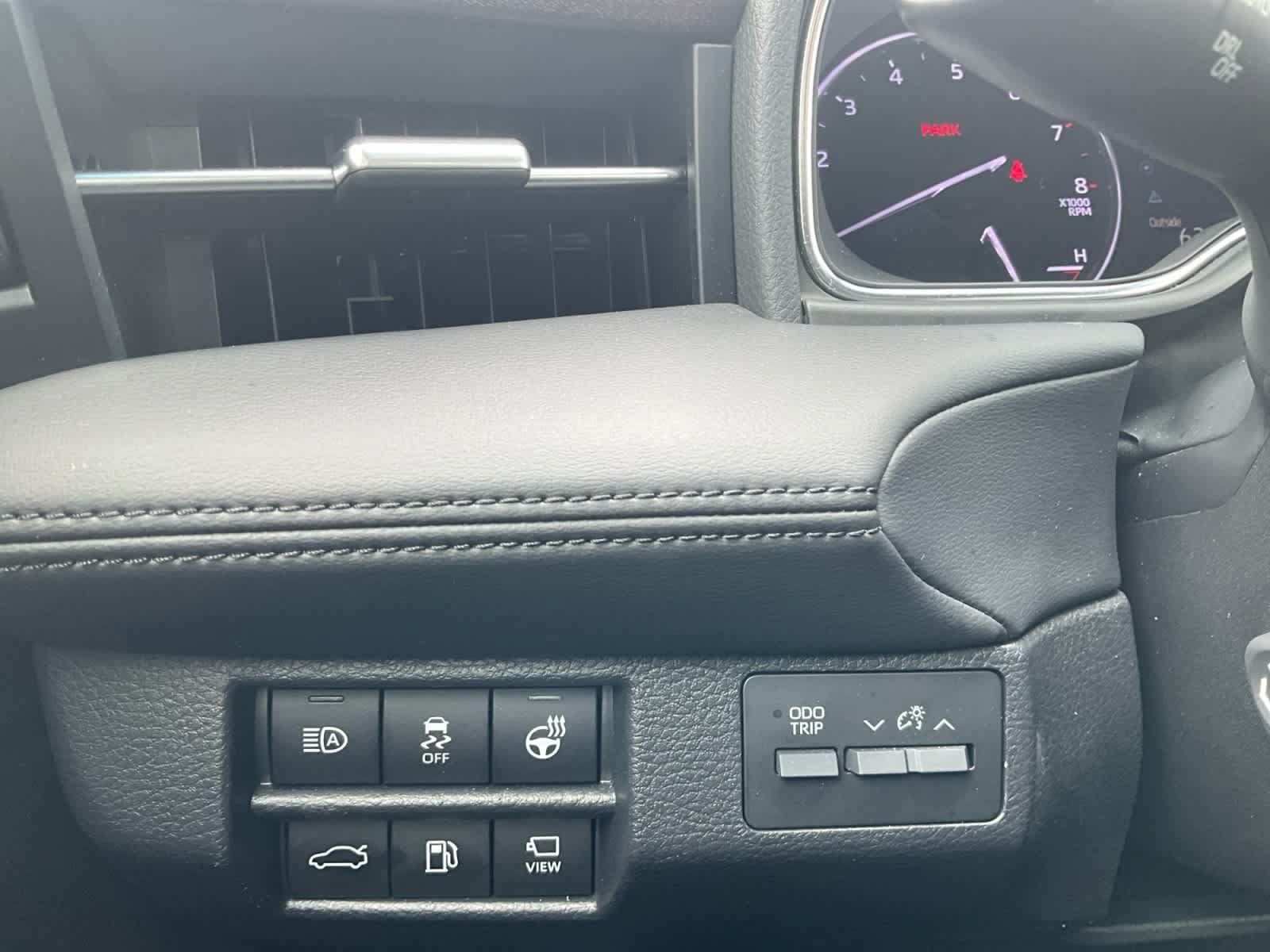 Used 2021 Toyota Avalon Limited w/ Advanced Safety Package FWD image 18