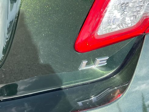 Used 2011 Toyota Camry LE image 7