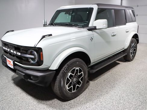 Used 2023 Ford Bronco Outer Banks image 34