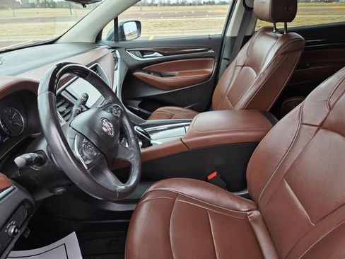 Used 2021 Buick Enclave Avenir w/ Avenir Technology Package AWD/4WD image 13