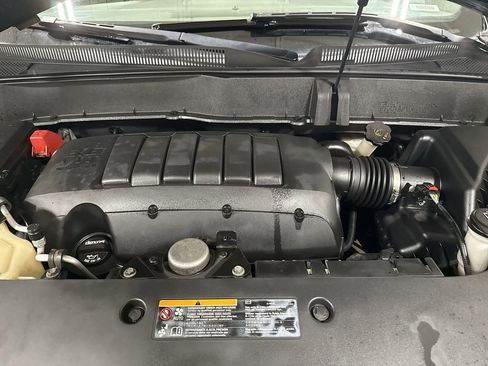 Used 2014 Chevrolet Traverse LS FWD image 25