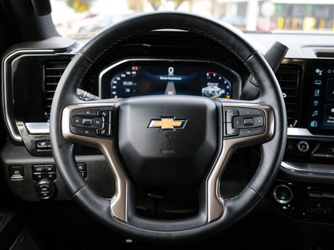 Used 2024 Chevrolet Silverado 2500 High Country w/ High Country Premium Package image 19