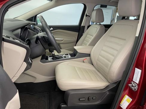 Used 2017 Ford Escape Titanium AWD/4WD image 5