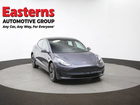 Used 2023 Tesla Model 3 Standard Range RWD image 43