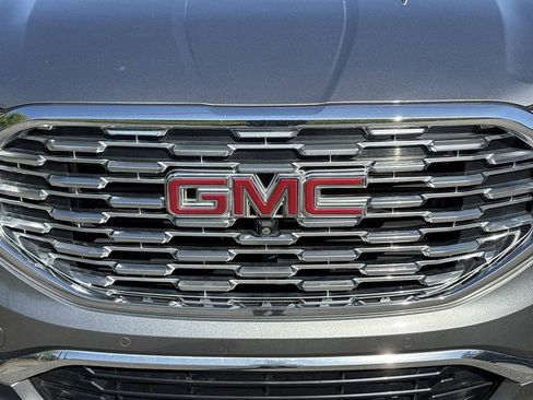 Used 2020 GMC Terrain Denali w/ Denali Premium Package AWD/4WD image 34