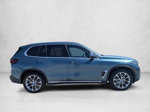 Used 2026 BMW X5 xDrive40i AWD/4WD image 4