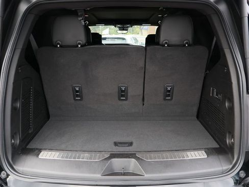 Certified 2023 GMC Yukon Denali w/ Advanced Technology Package image 29