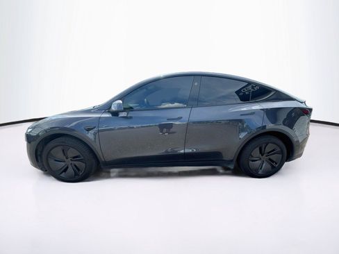 Used 2026 Tesla Model Y Long Range AWD/4WD image 2