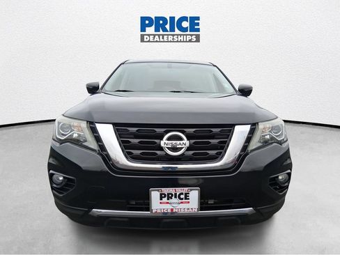 Used 2020 Nissan Pathfinder Platinum AWD/4WD image 4