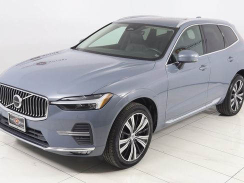 Used 2022 Volvo XC60 B5 Inscription w/ Climate Package image 22