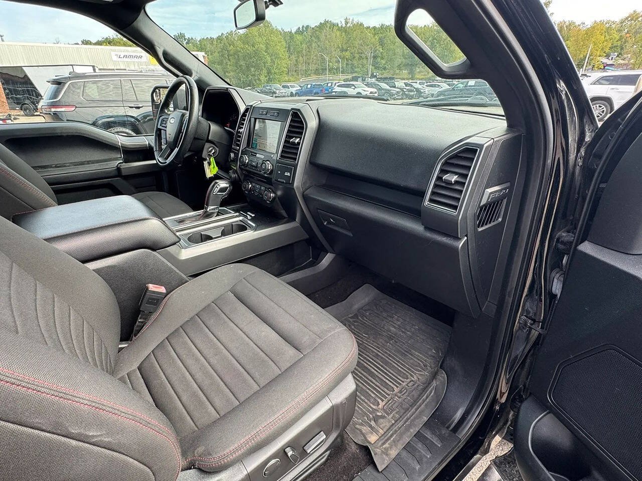 Used 2018 Ford F150 XLT w/ Equipment Group 302A Luxury AWD/4WD image 17