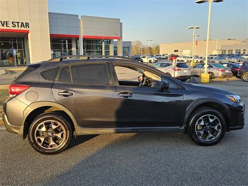 Used 2019 Subaru Crosstrek 2.0i image 12