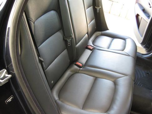 Used 2016 Volvo XC70 T5 Premier w/ Proximity Package image 35