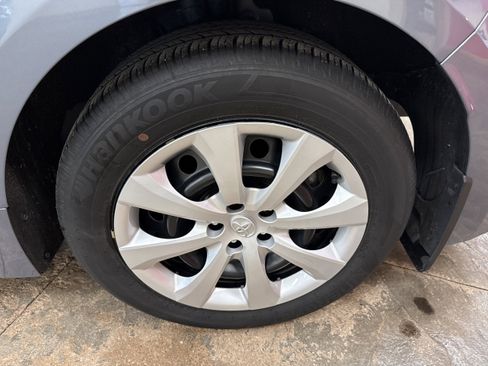 Used 2024 Toyota Corolla LE image 6