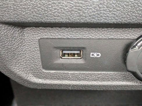 Certified 2020 Volkswagen Tiguan SE w/ Panoramic Sunroof Package image 18